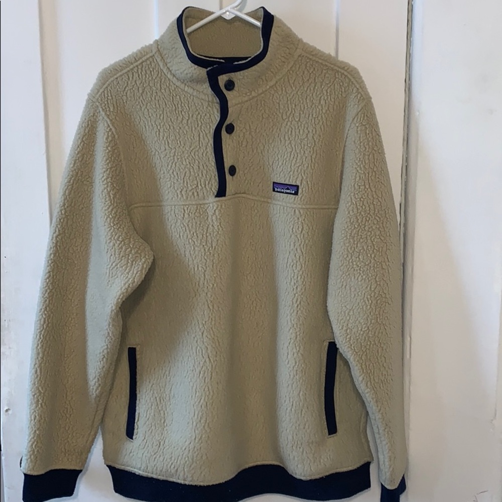 Patagonia fleece button pullover